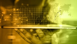 reporting vs analysis difference